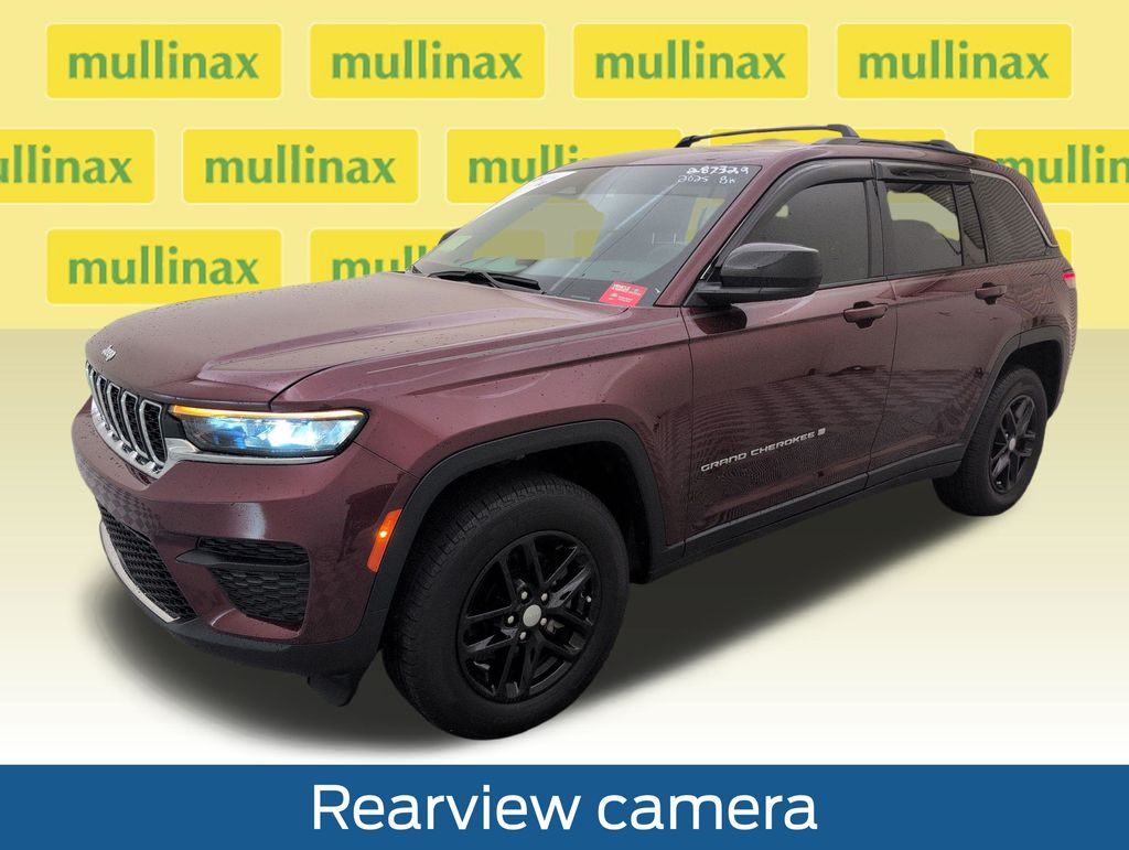 Certified Used 2025 Red Jeep Laredo X image 14