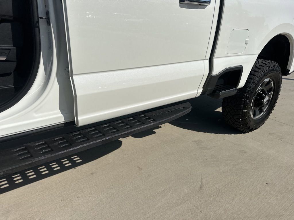 2024 White Metallic Ford Super Duty F-250 SRW Platinum 4X4 Truck