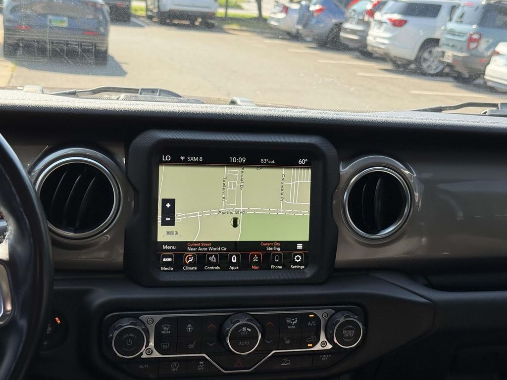 Used 2022 Gray Jeep Unlimited Sahara image 3