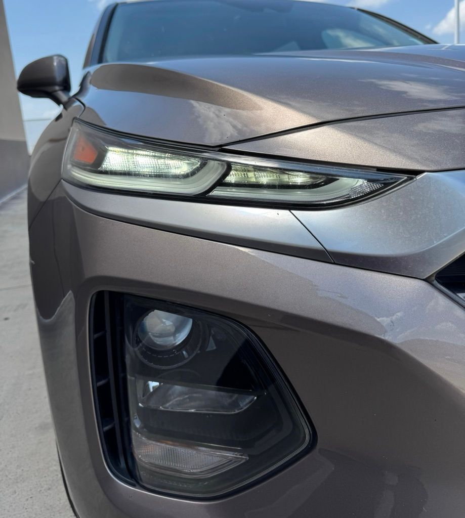 2020 Hyundai Santa Fe SE 8