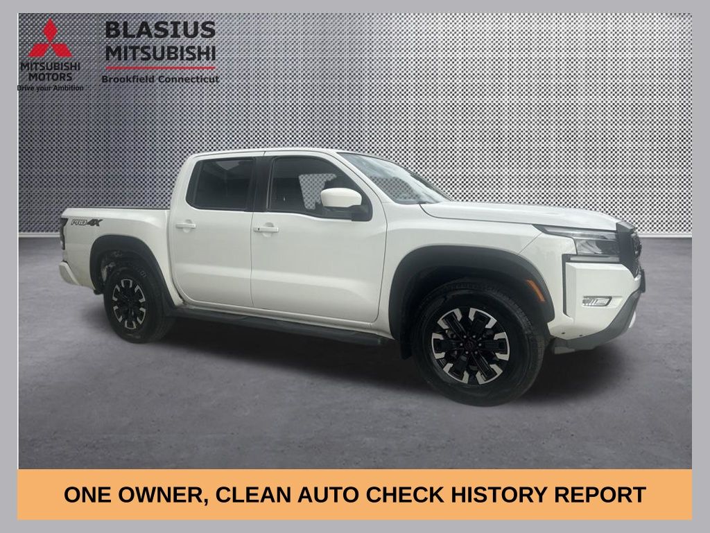 2022 Nissan Frontier PRO-4X Crew Cab 4WD