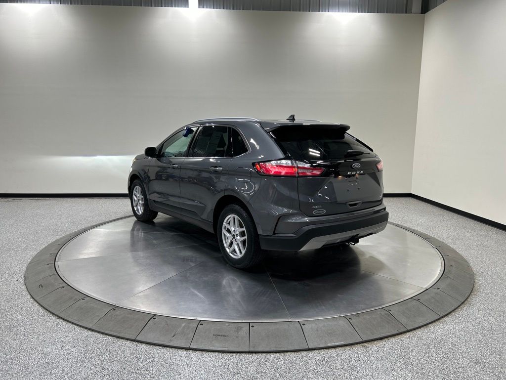 used 2024 Ford Edge car, priced at $29,917
