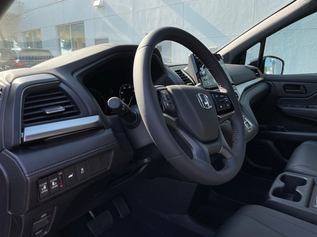 Thumbnail: 2026 Honda Odyssey - 28