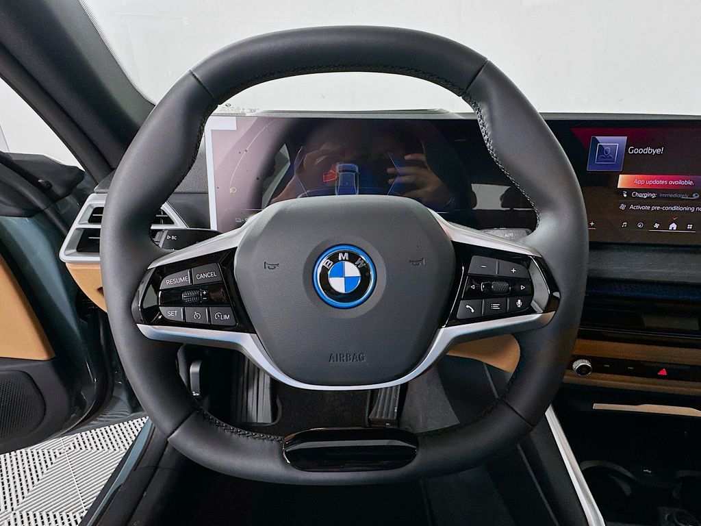 Thumbnail: 2026 BMW i4 - 10