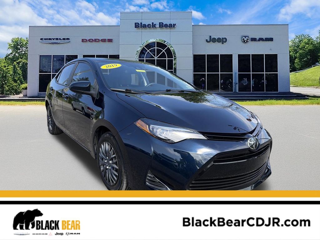 Teal (Aqua) 2019 Toyota Corolla LE Sedan Front-Wheel Drive Continuously Variable Transmission