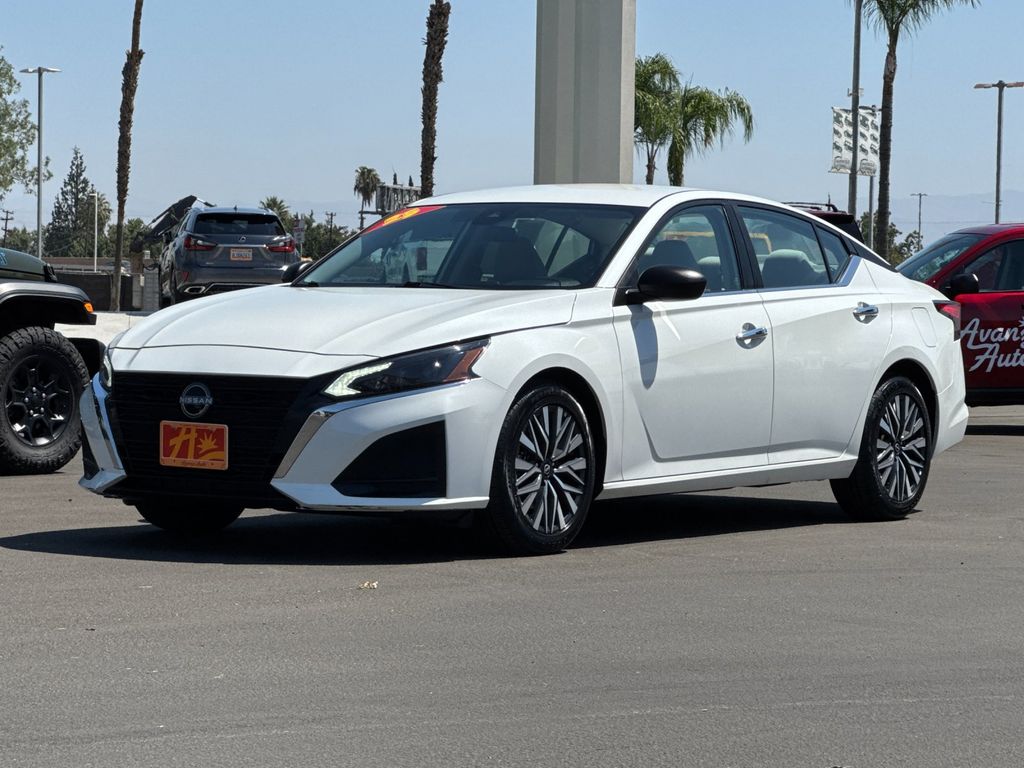 2025 Nissan Altima 2.5 SV