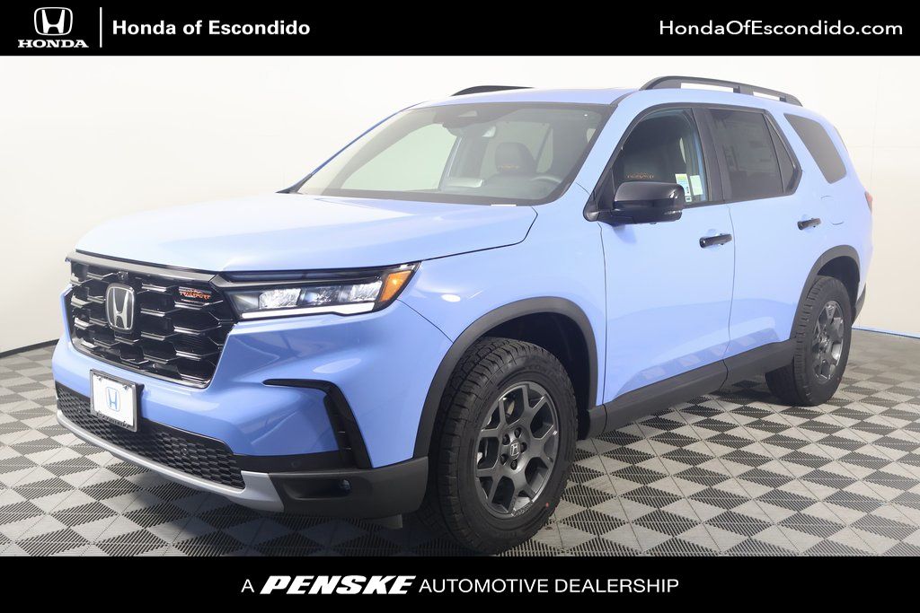 2025 Honda Pilot TrailSport -
                Escondido, CA