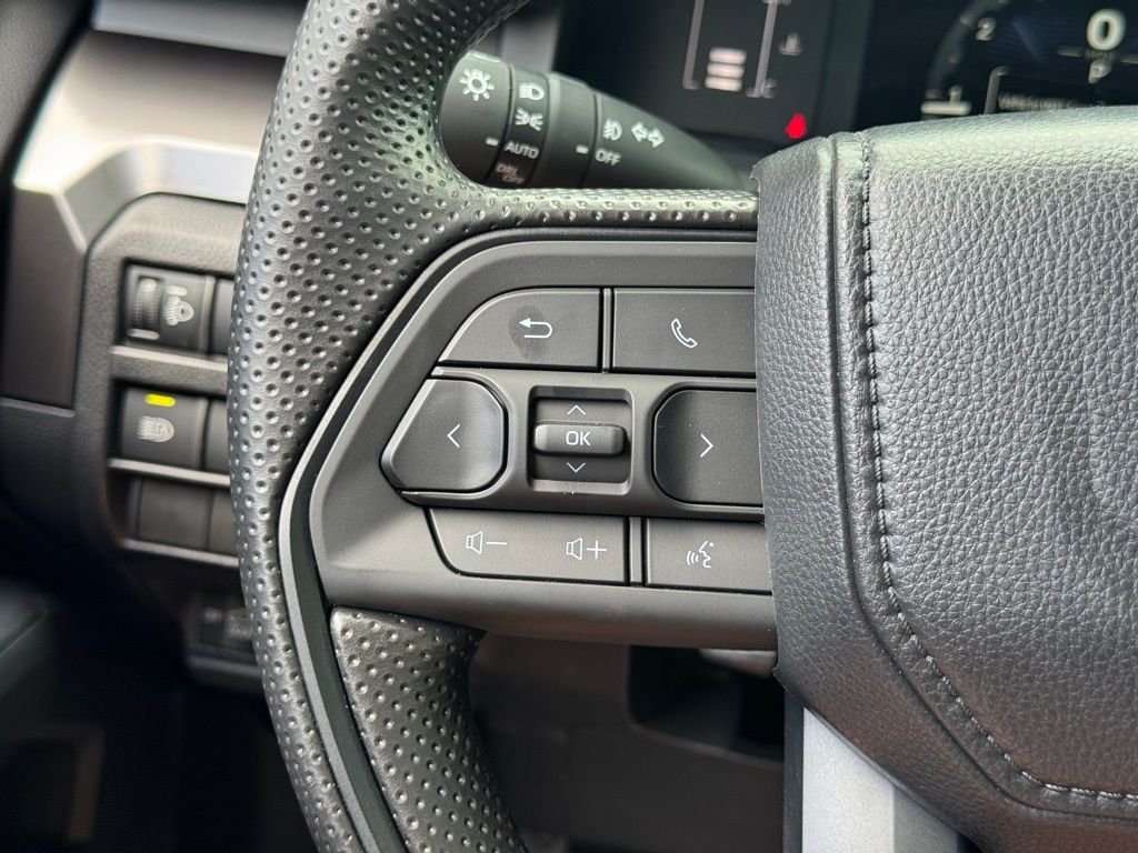 2025 Toyota Tacoma SR5 Double Cab photo 17