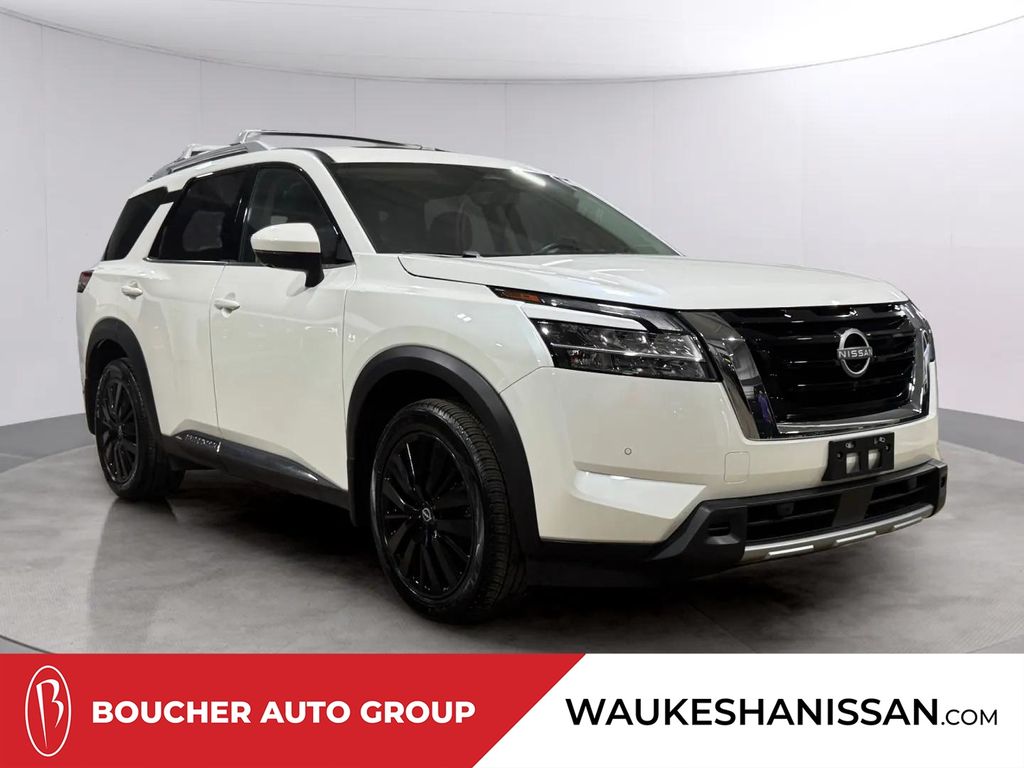2024 Nissan Pathfinder Platinum
