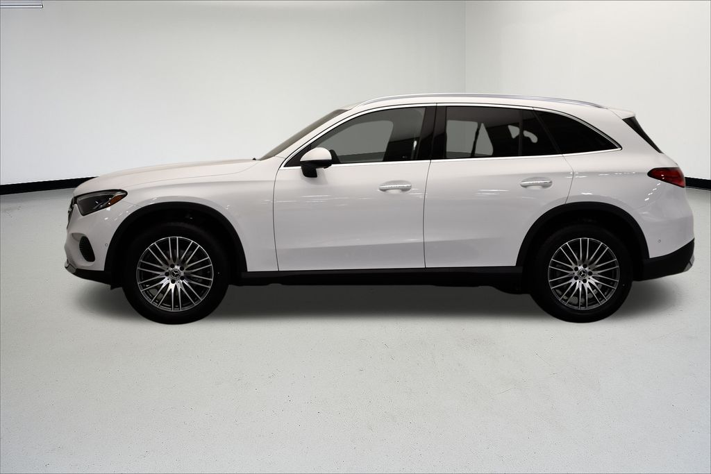 Thumbnail: 2025 Mercedes-Benz GLC - 2