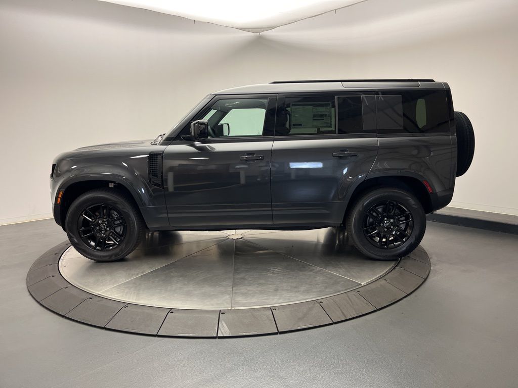 Thumbnail: 2025 Land Rover Defender - 2