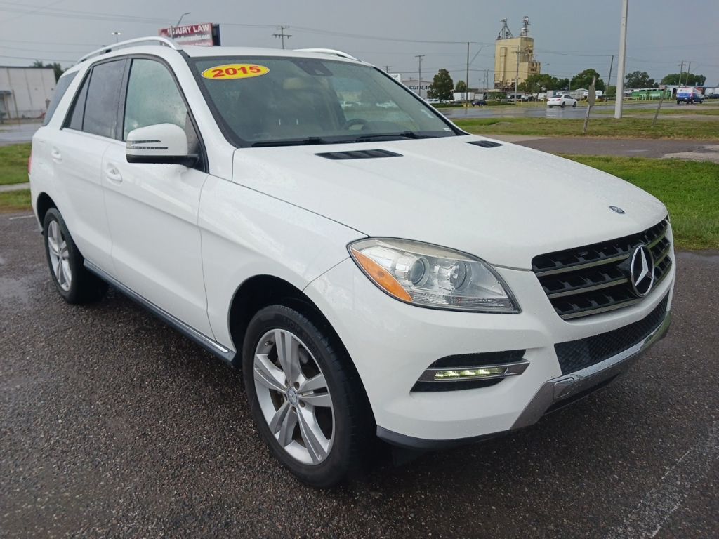 White 2015 Mercedes-Benz M-Class SUV / Crossover All-Wheel Drive 7-Speed Automatic