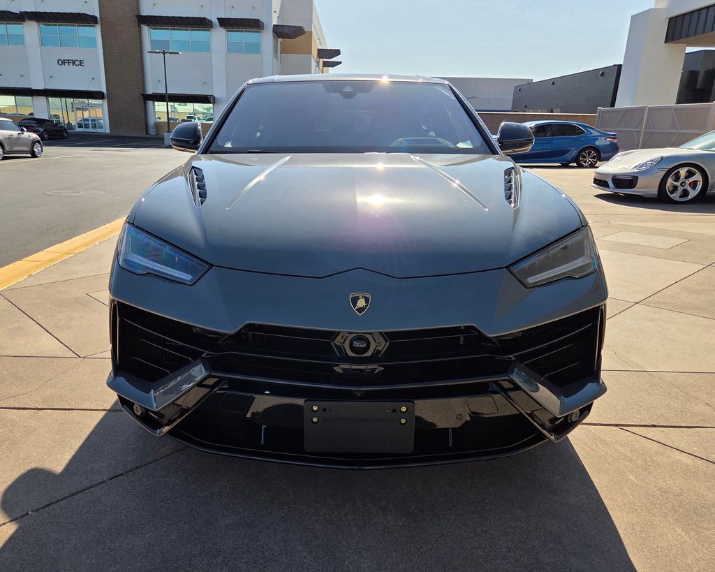 Thumbnail: 2024 Lamborghini Urus - 2