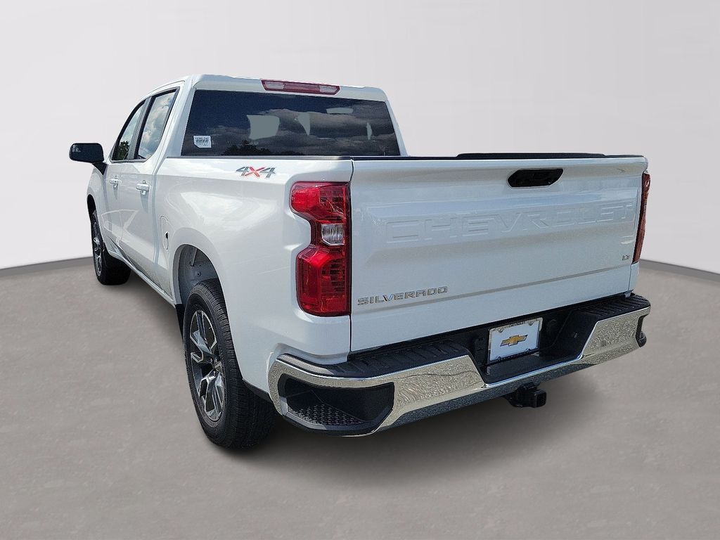 2025 Chevrolet Silverado 1500 LT 3