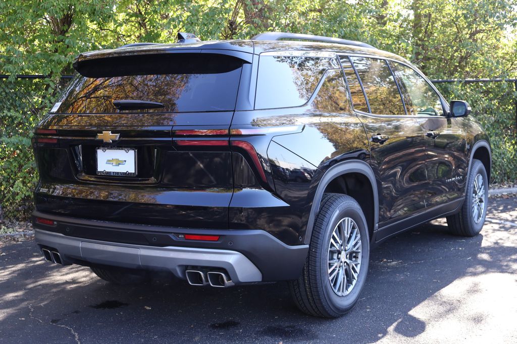 2024 Chevrolet Traverse LT 8