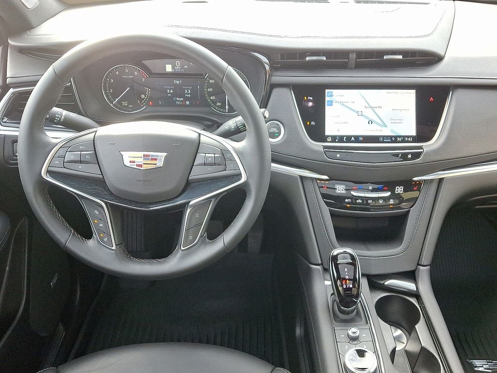 Thumbnail: 2025 Cadillac XT5 - 12