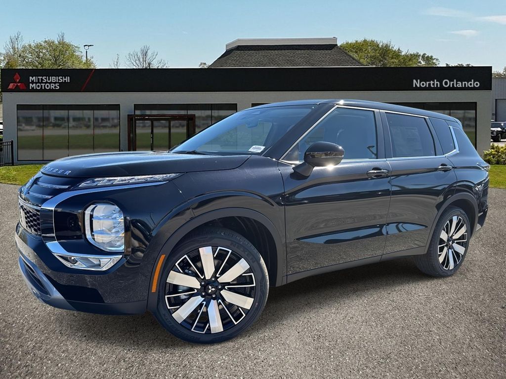 2026 Mitsubishi Outlander SE