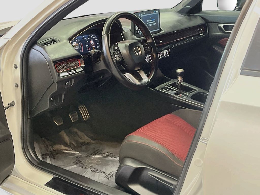 Used 2025 White Honda  image 9