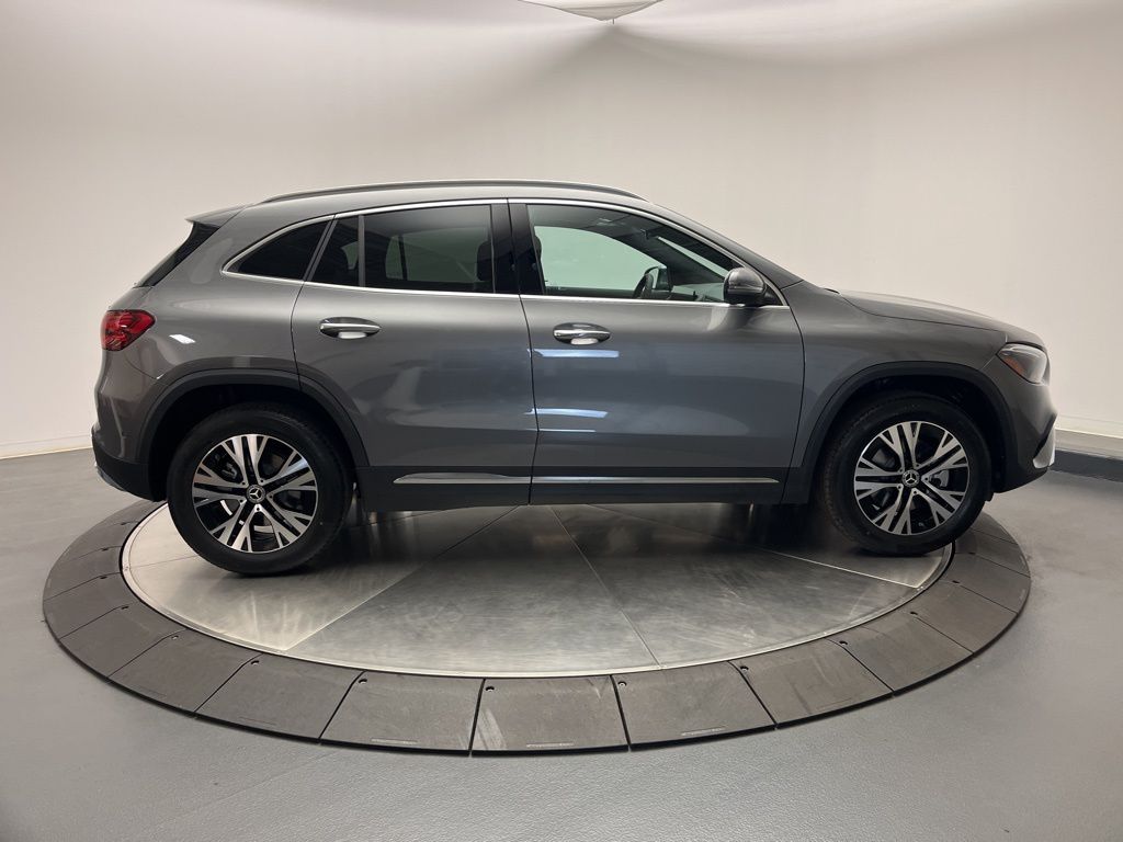 Thumbnail: 2026 Mercedes-Benz GLA - 8