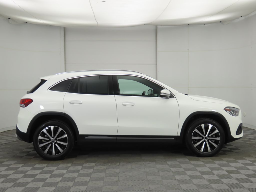 Thumbnail: 2023 Mercedes-Benz GLA - 4