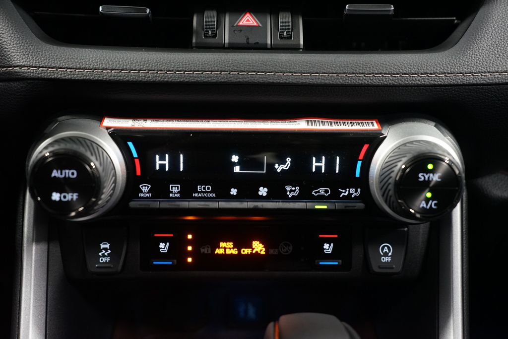 Thumbnail: 2025 Toyota RAV4 - 20