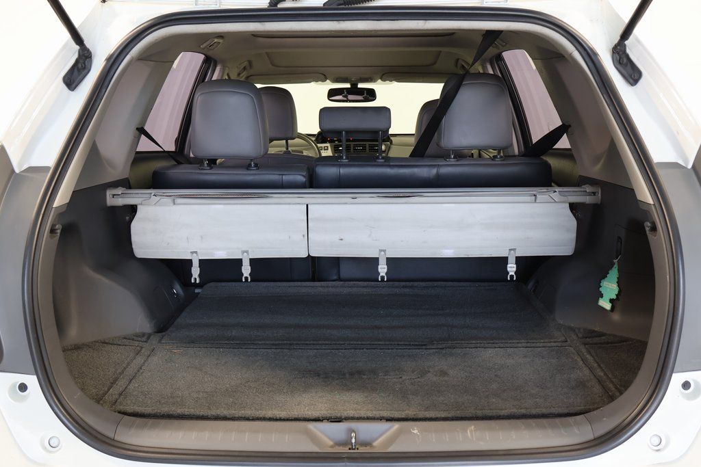 Thumbnail: 2012 Toyota Prius v - 13