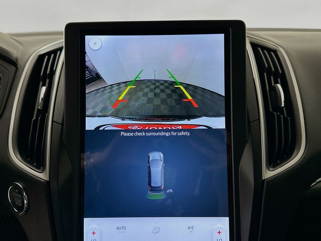 Thumbnail: 2024 Ford Edge - 13