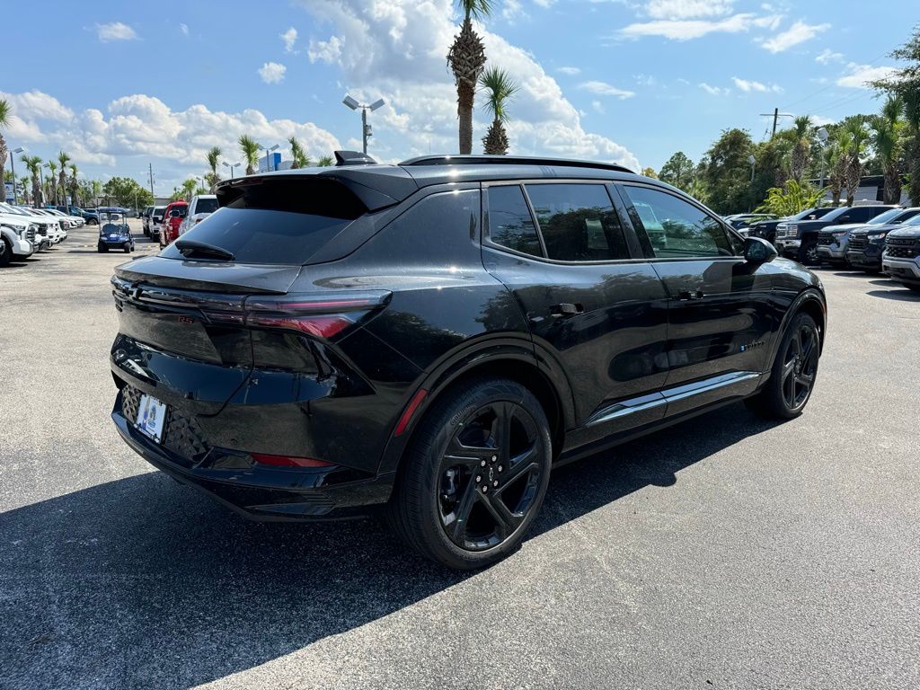 2024 Chevrolet Equinox EV RS 8