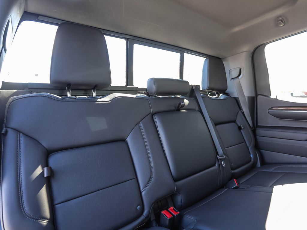 Thumbnail: 2024 Chevrolet Silverado 1500 - 26