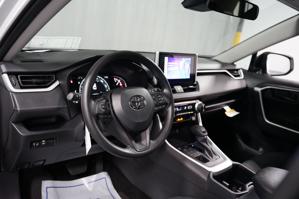 Thumbnail: 2025 Toyota RAV4 - 11