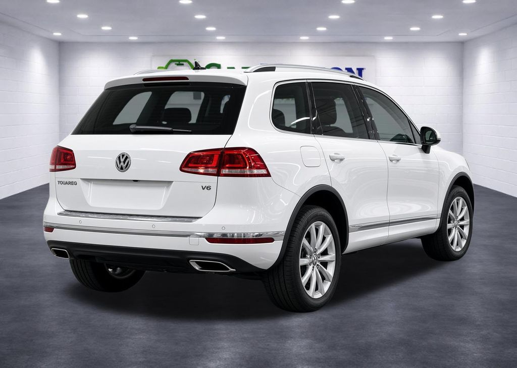 Photo 4 of 2016 Volkswagen Touareg VR6 FSI