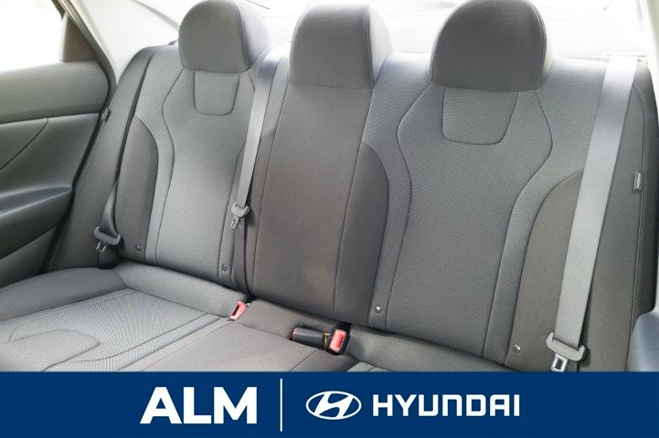 New 2026 Black Hyundai SE image 15