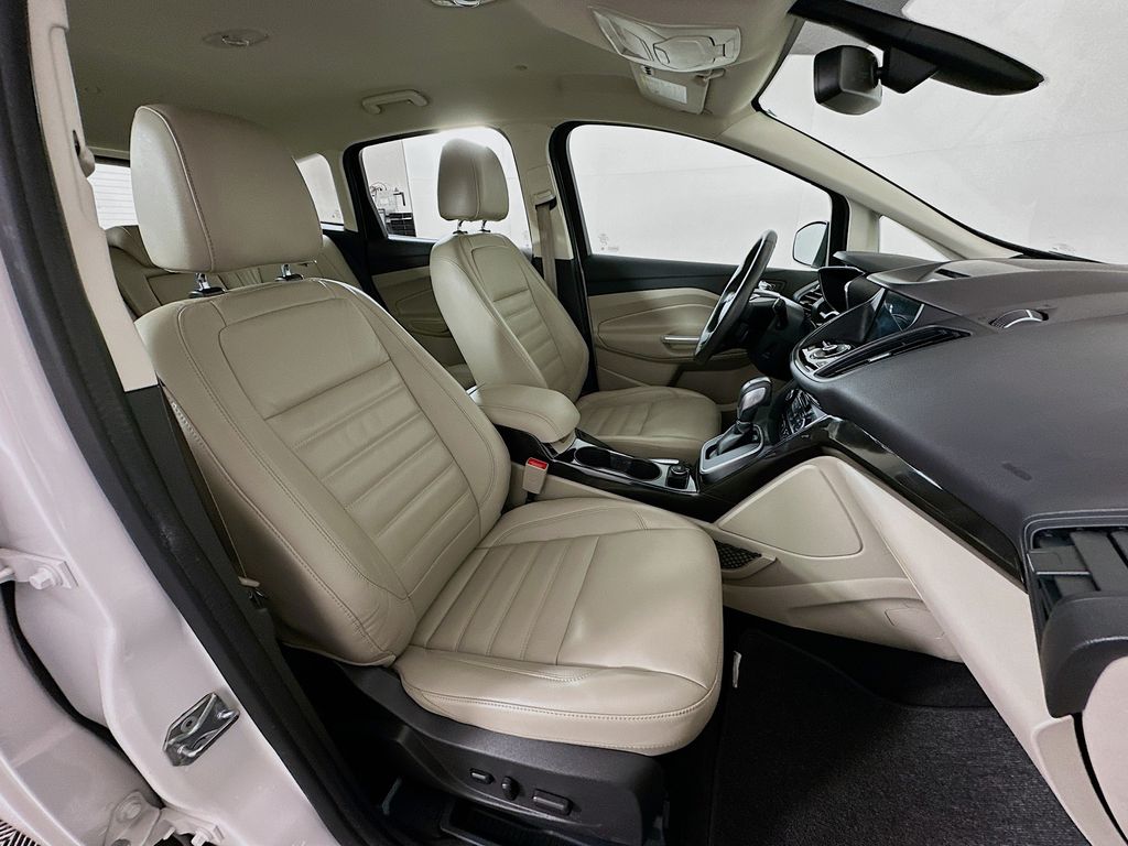 Thumbnail: 2017 Ford C-Max - 27