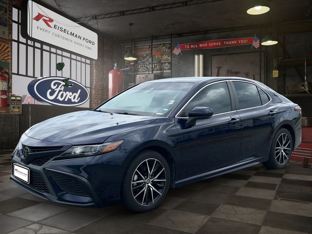Blueprint 2022 Toyota Camry Sedan Front-Wheel Drive 8-Speed Automatic