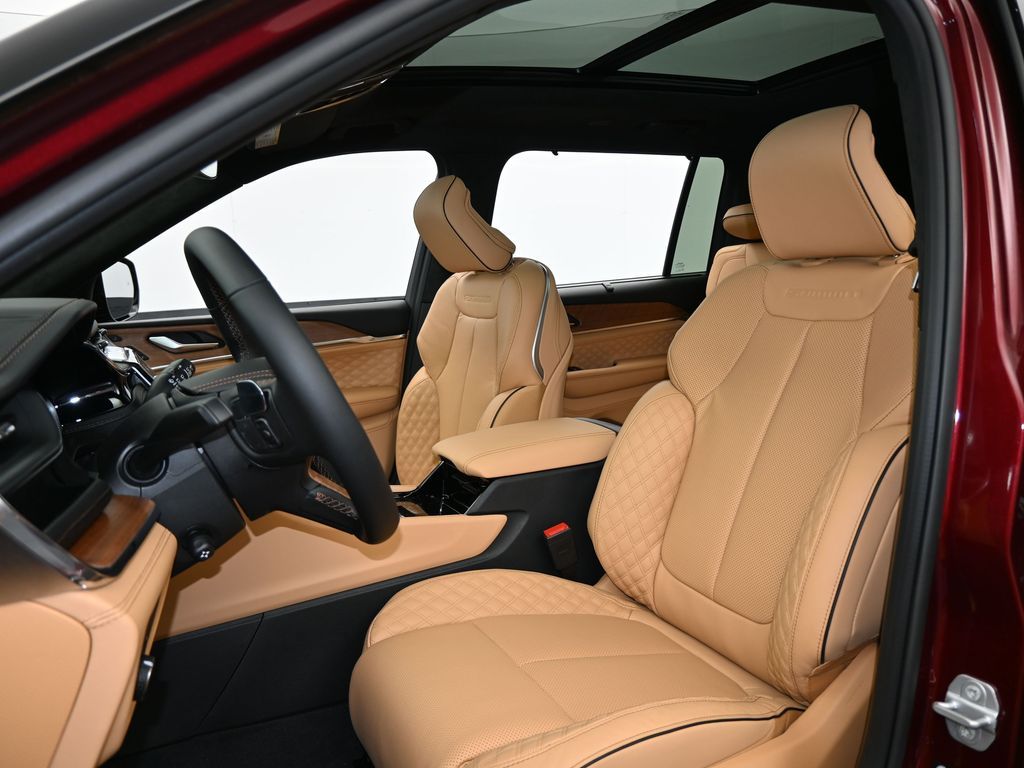 New 2025 Velvet Red Pearlcoat Jeep Summit image 10