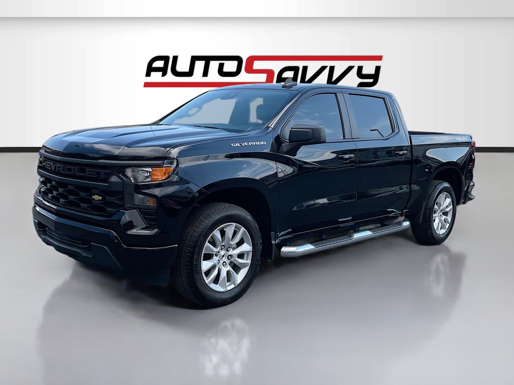 Used 2023 Black Chevrolet Custom image 3