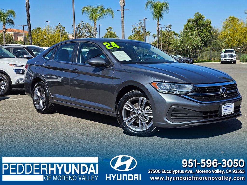 Platinum Gray Metallic 2024 Volkswagen Jetta Sedan Front-Wheel Drive 8-Speed Automatic
