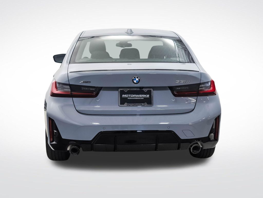 Thumbnail: 2026 BMW 3 Series - 4