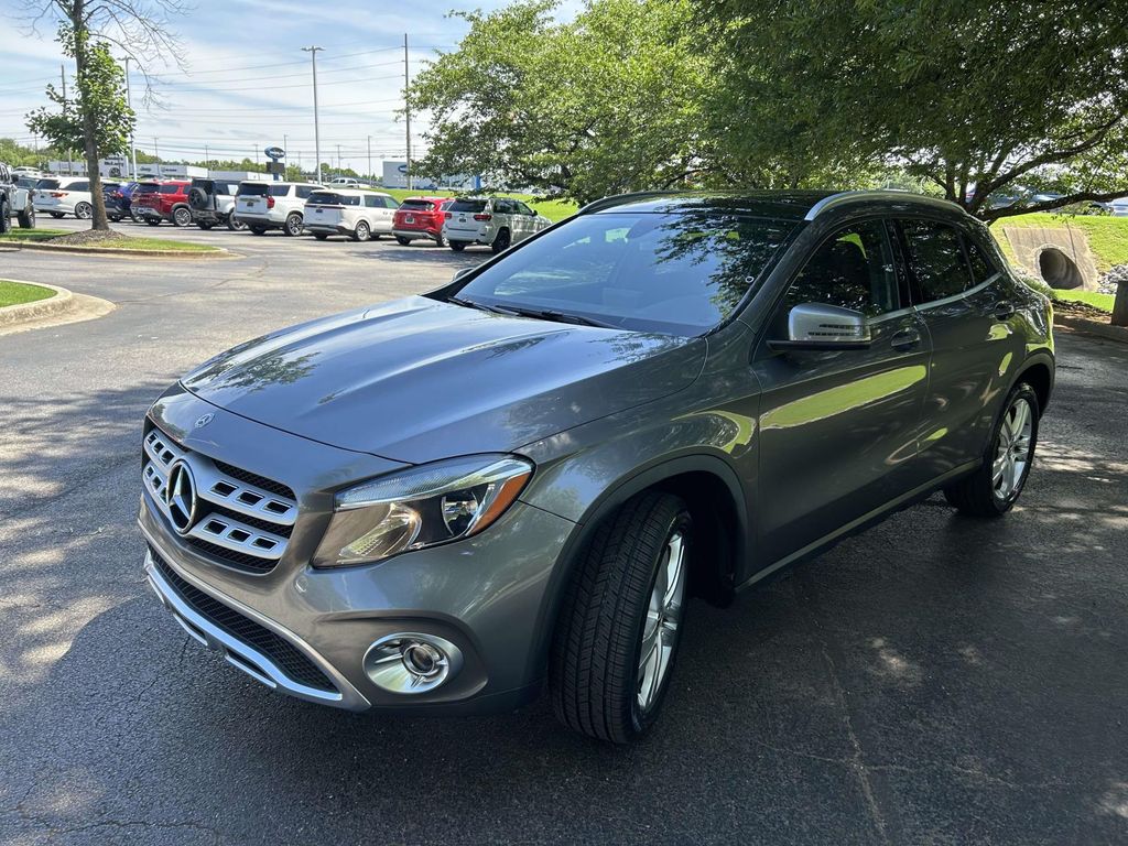 Used 2018 Gray Mercedes-Benz GLA 250 image 5