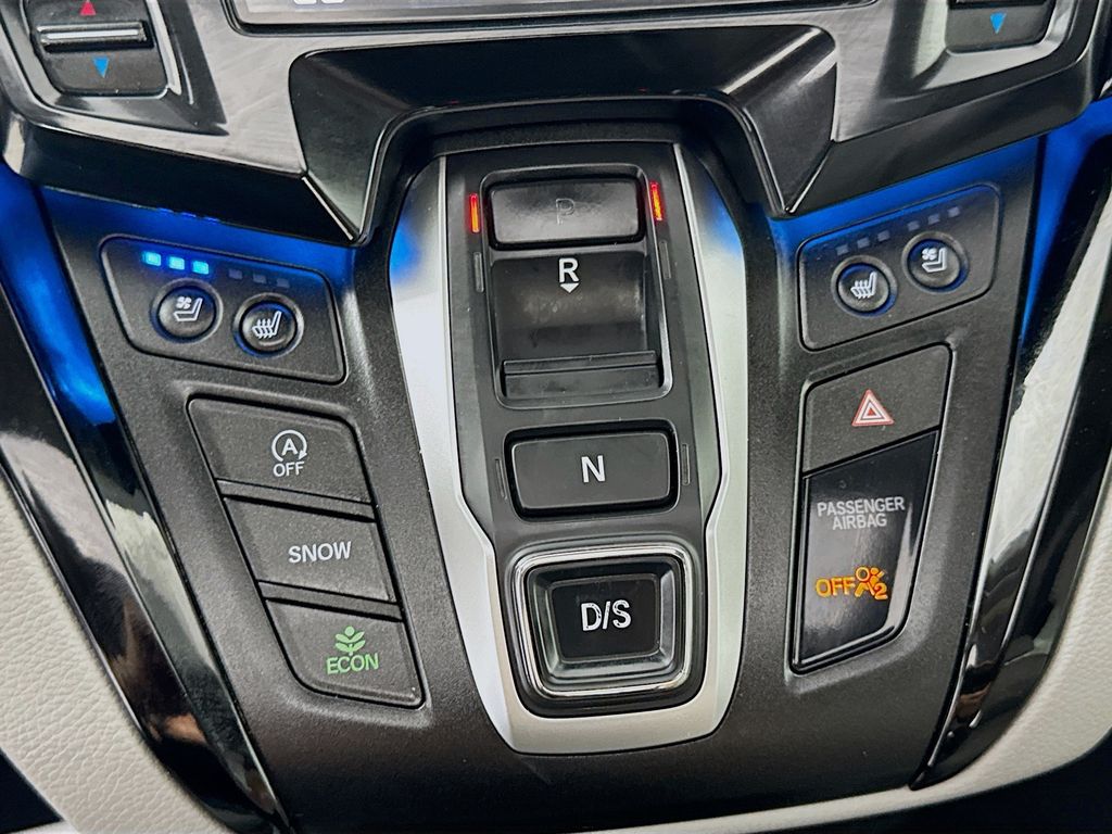 Used Car 2018 Honda Odyssey  Elite For Sale Under $20,000 In Austin, Texas