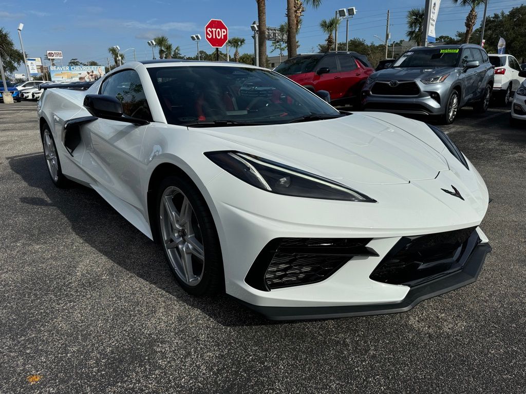 2025 Chevrolet Corvette Stingray 10