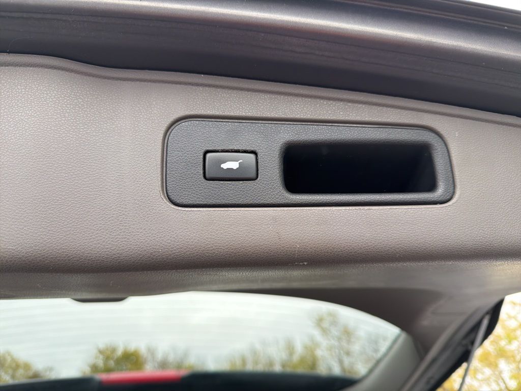 Thumbnail: 2016 Honda Odyssey - 24