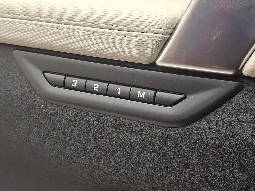 Thumbnail: 2026 Land Rover Discovery Sport - 20