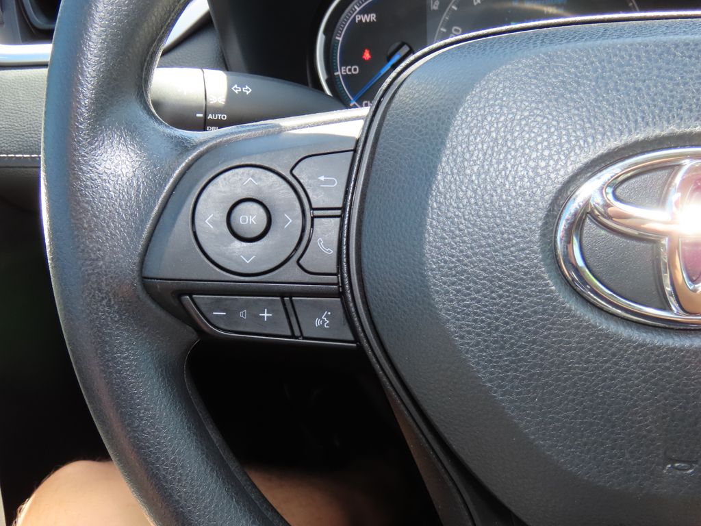 2024 Toyota RAV4 XLE 11