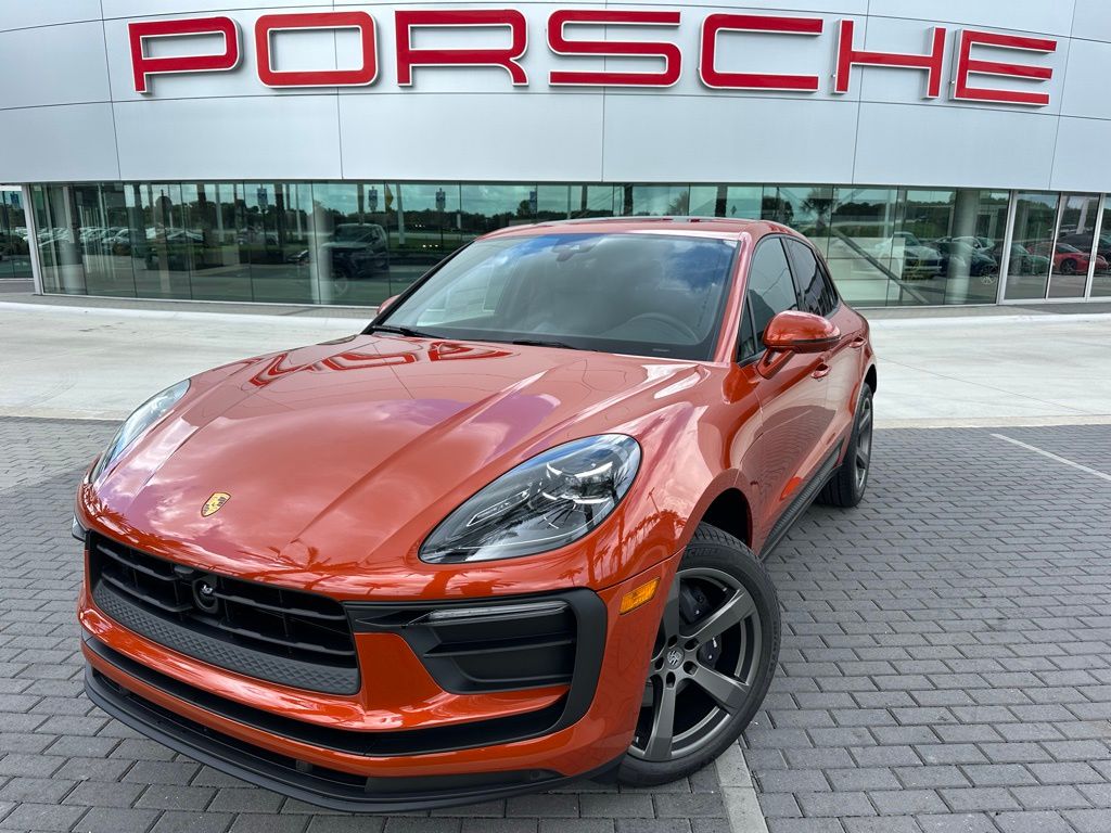 Thumbnail: 2025 Porsche Macan - 1