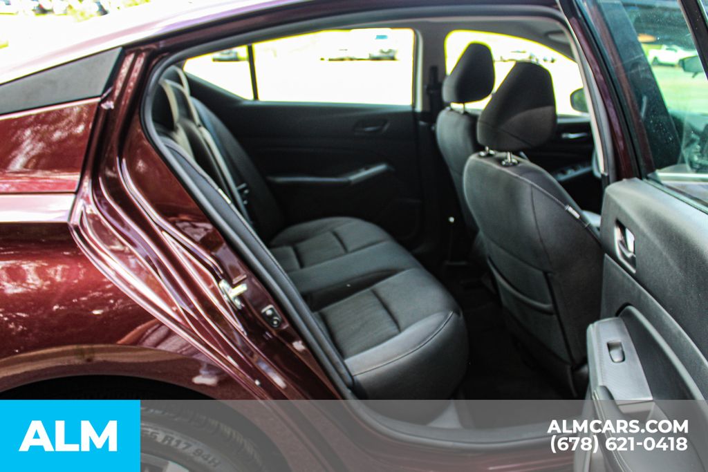 Used 2024 Red Nissan 2.5 SV image 18