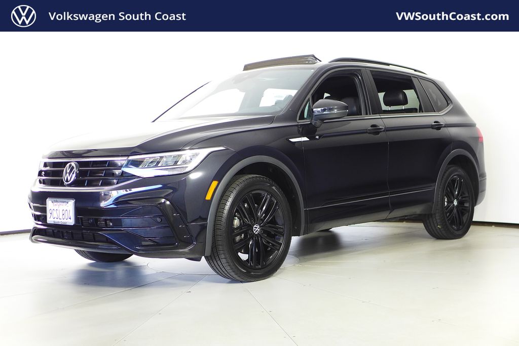 Thumbnail: 2022 Volkswagen Tiguan - 1