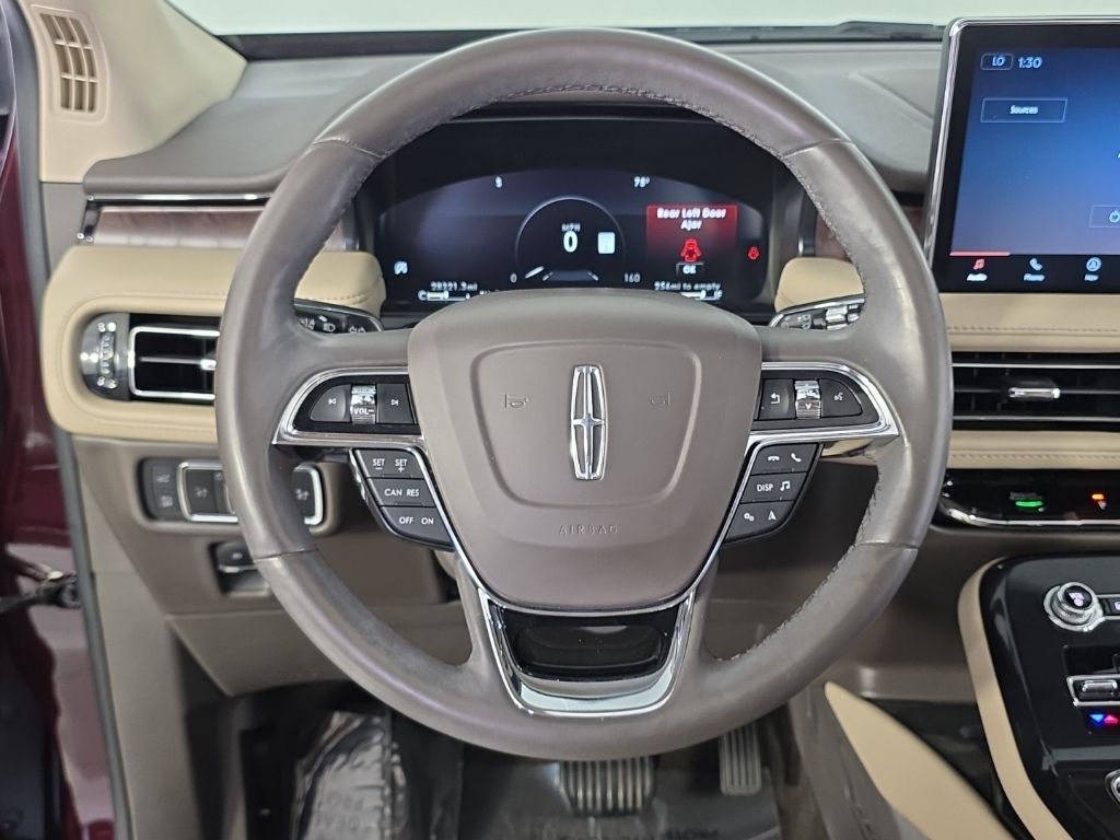 Thumbnail: 2022 Lincoln Nautilus - 27