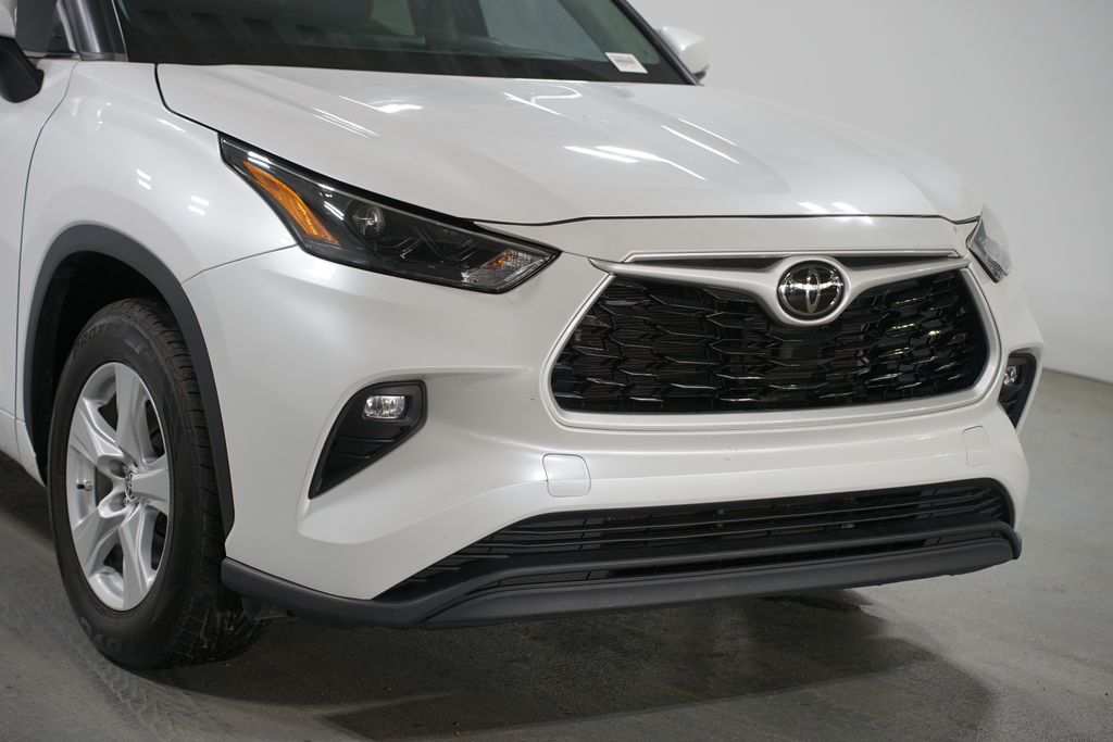 Thumbnail: 2024 Toyota Highlander - 4