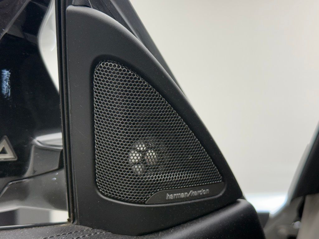 Thumbnail: 2015 BMW M4 - 12